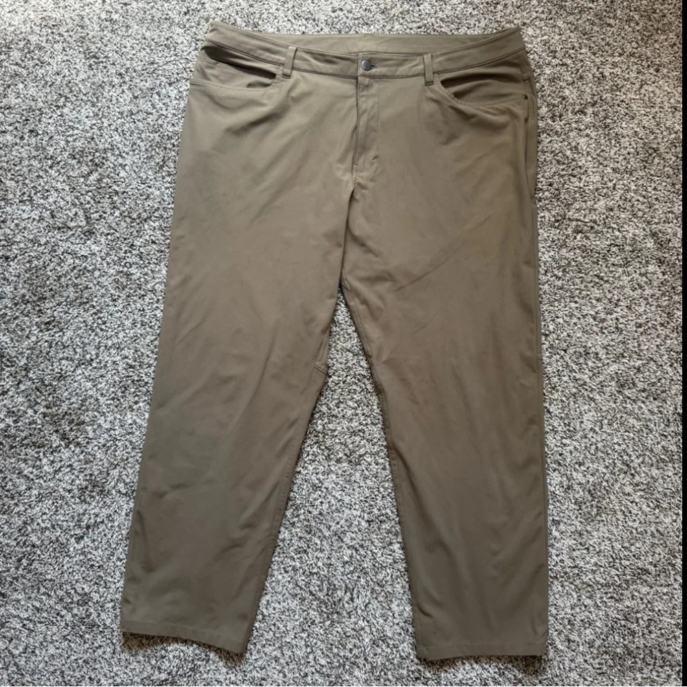 lululemon athletica classic fit